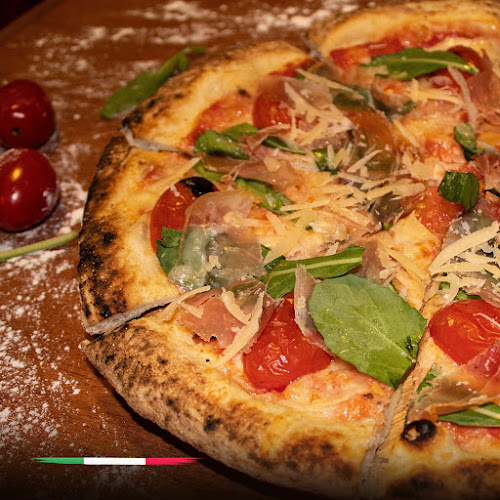 Estr. União e Indústria, 10035 - loja 129 - Itaipava, Petrópolis - RJ, 25730-740, Brasil