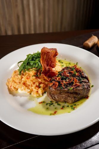 Ticiana Werner Restaurante & Wine Bar - Gastronomia e hotelaria