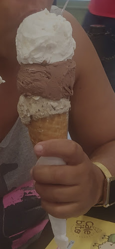 R. franklin Delano roosevelt, 107 - Cavaleiros, Macaé - RJ, 27920-240