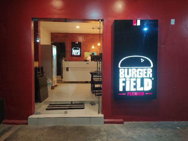 Comentarii opinii despre Burger Field Premium
