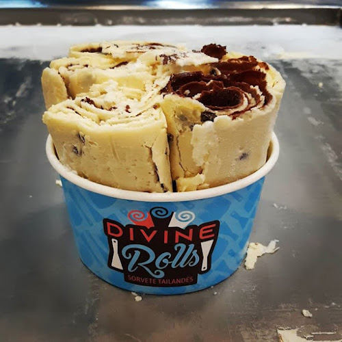Divine Rolls Sorvete Tailandês - Santa Maria
