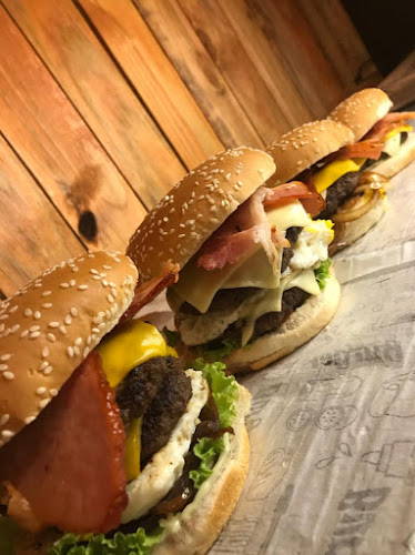 Opinii despre Los Primu's Hambúrgueria în Ribeirão das Neves - Gastronomia e hotelaria
