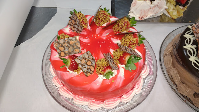 Av. Portugal - Nações, Fazenda Rio Grande - PR, 83824-129, Brasil