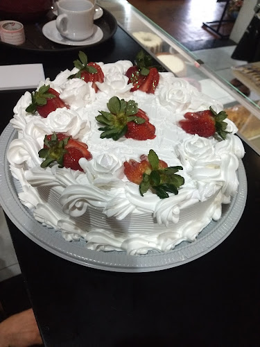 Rua Emiliano Perneta, 524 - Centro, Curitiba - PR, 80420-080