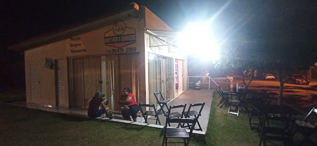 Brother's Burgers - Gastronomia e hotelaria