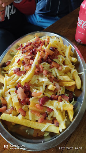 Opinii despre BAR DA ESKINA în Rolândia - Gastronomia e hotelaria