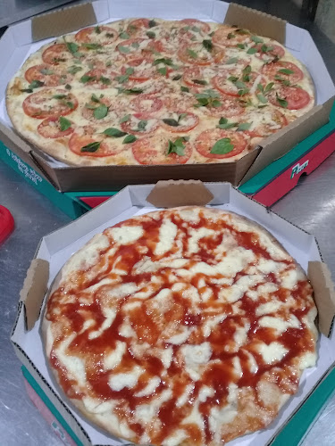 Opinii despre Império das pizzas în Rio das Ostras - Gastronomia e hotelaria