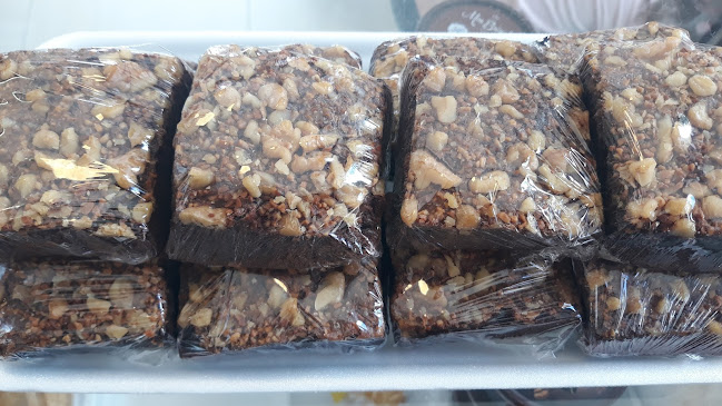 Av. Manoel Carneiro de Menezes, 4730 - lj 17 - Mury, Nova Friburgo - RJ, 28615-060, Brasil