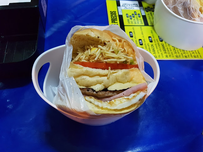 REI DO FRANGUINHO E X-TUDO - Gastronomia e hotelaria