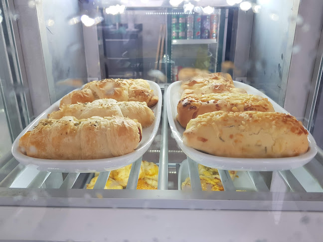 Lotus Café - Food & Games - Gastronomia e hotelaria