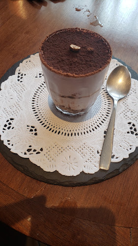 Av. Independência, 1840 Edifício Head Tower Galeria, loja 4 - Alemães, Piracicaba - SP, 13419-155, Brasil