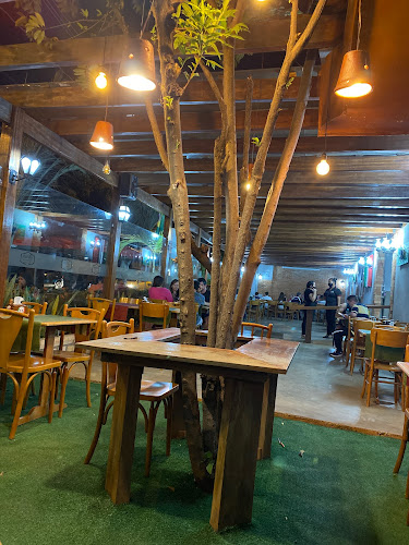 Dino's Pizzeria - Goiânia