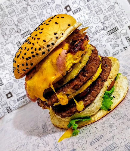 Opinii despre Burgueria e açaí tocalll în Contagem - Gastronomia e hotelaria