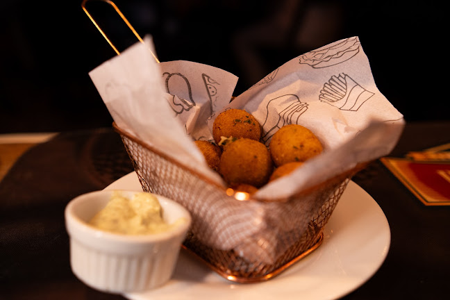 Na Garganta - Culture Pub