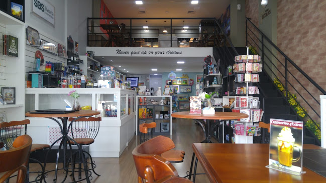 Estr. dos Três Rios, 1097 - Freguesia de Jacarepaguá, Rio de Janeiro - RJ, 22745-004, Brasil