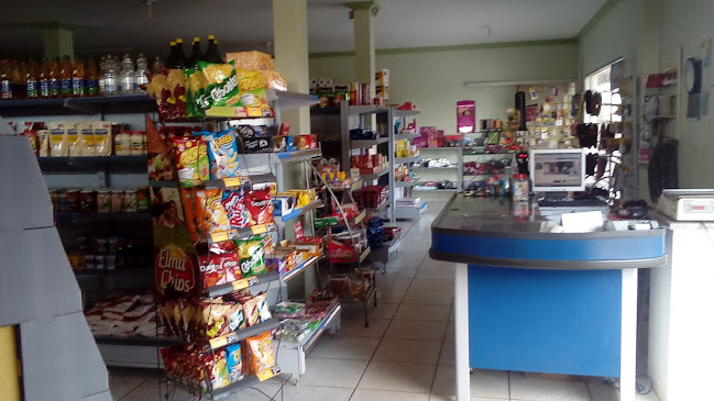 Mercado S. Francisco bebidas frutas - pães-frios. - Gastronomia e hotelaria