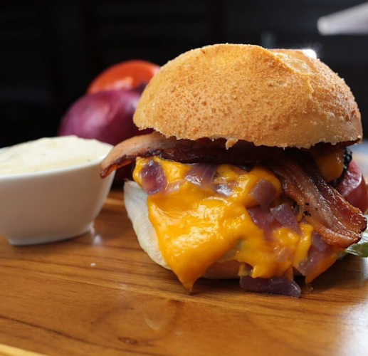 Av. Santos Dumont, 427 - Jundiaí, Anápolis - GO, 75113-180