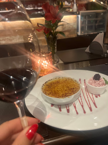 Ticiana Werner Restaurante & Wine Bar - Gastronomia e hotelaria