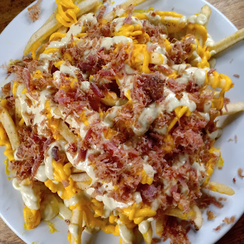 R. Silva Jardim, 395 - Vila Matias, Santos - SP, 11065-470, Brasil