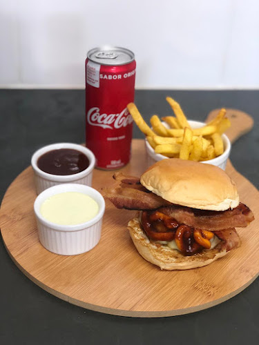 Opinii despre TRAILLER DO MAIKÃO HAMBURGUERIA în Uberlândia - Gastronomia e hotelaria