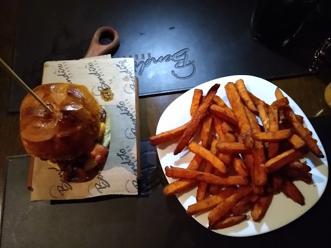 Bendito Burger - Gastronomia e hotelaria