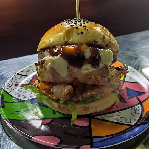 Praça Clarindo Casemiro Silva, 206 - loja 4 - Nossa Sra. do Carmo, Sete Lagoas - MG, 35700-417