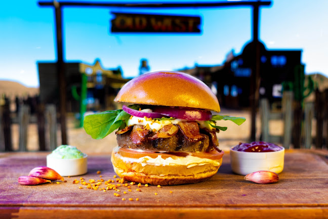 Outsider Burger - Gastronomia e hotelaria