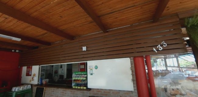 R. Cândida Vargas, 133 - Nossa Sra. Medianeira, Santa Maria - RS, 97060-100, Brasil