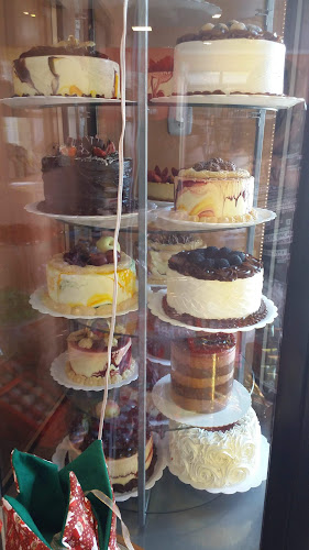 Delly Pães - Gastronomia e hotelaria