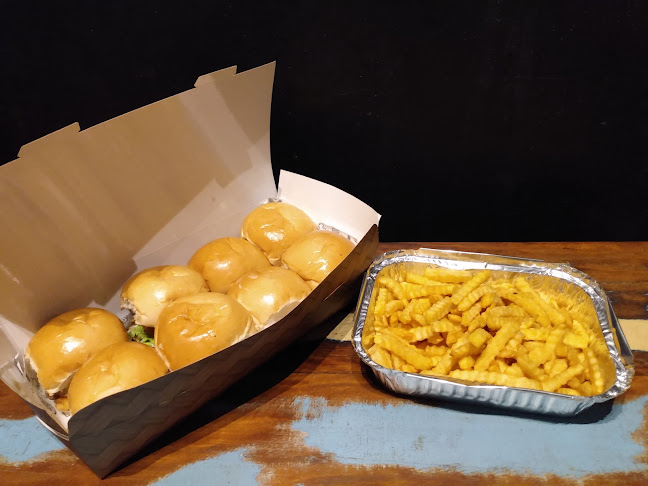 Opinii despre Kf Gourmet Restaurante Bar e Lanchonete în Mandaguari - Gastronomia e hotelaria