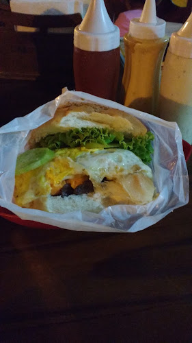 Fire Burguer Sandubaria - Penedo