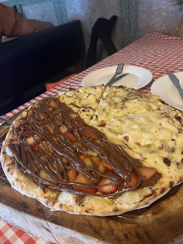Medeiros Lá Pizza - Gastronomia e hotelaria