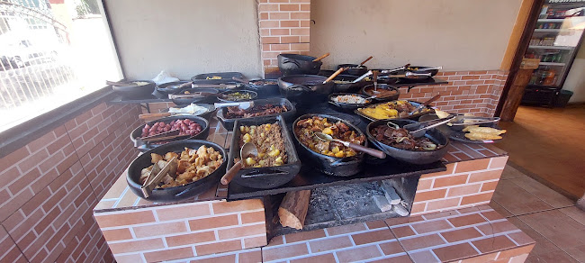 Opinii despre Cantinho da Roça Restaurante - Fogão a Lenha în Rio das Ostras - Gastronomia e hotelaria