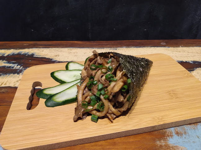 R. José Ferreira Nhobelo, 423 - Centro, Mandaguari - PR, 86975-000, Brasil