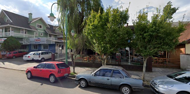 R. Tristão Oliveira, 92 - Centro, Gramado - RS, 95670-000