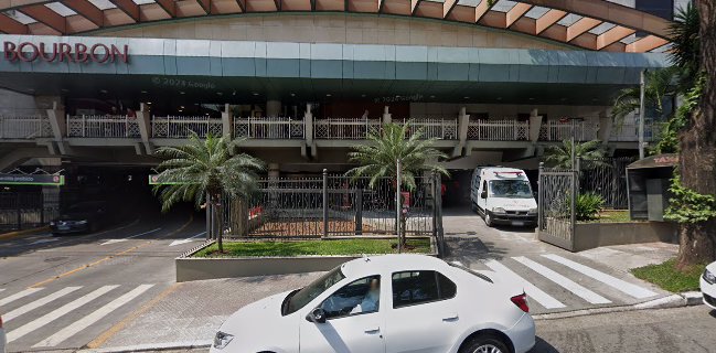 Pizza Makers - Shopping Bourbon